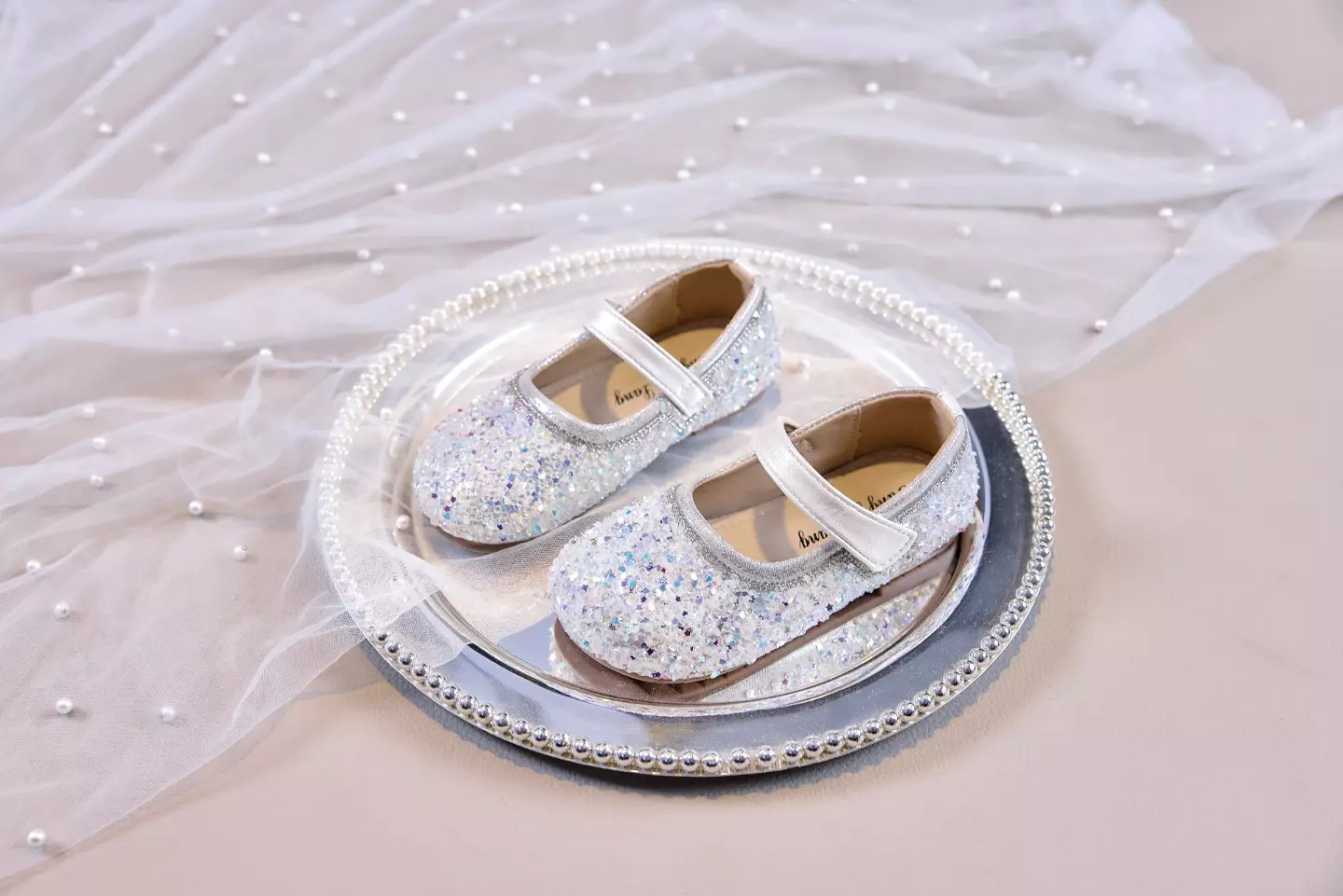 Young Girls & Girls Ivory Crystalline Flake Mosaic Dress Shoes | Lucys 11811