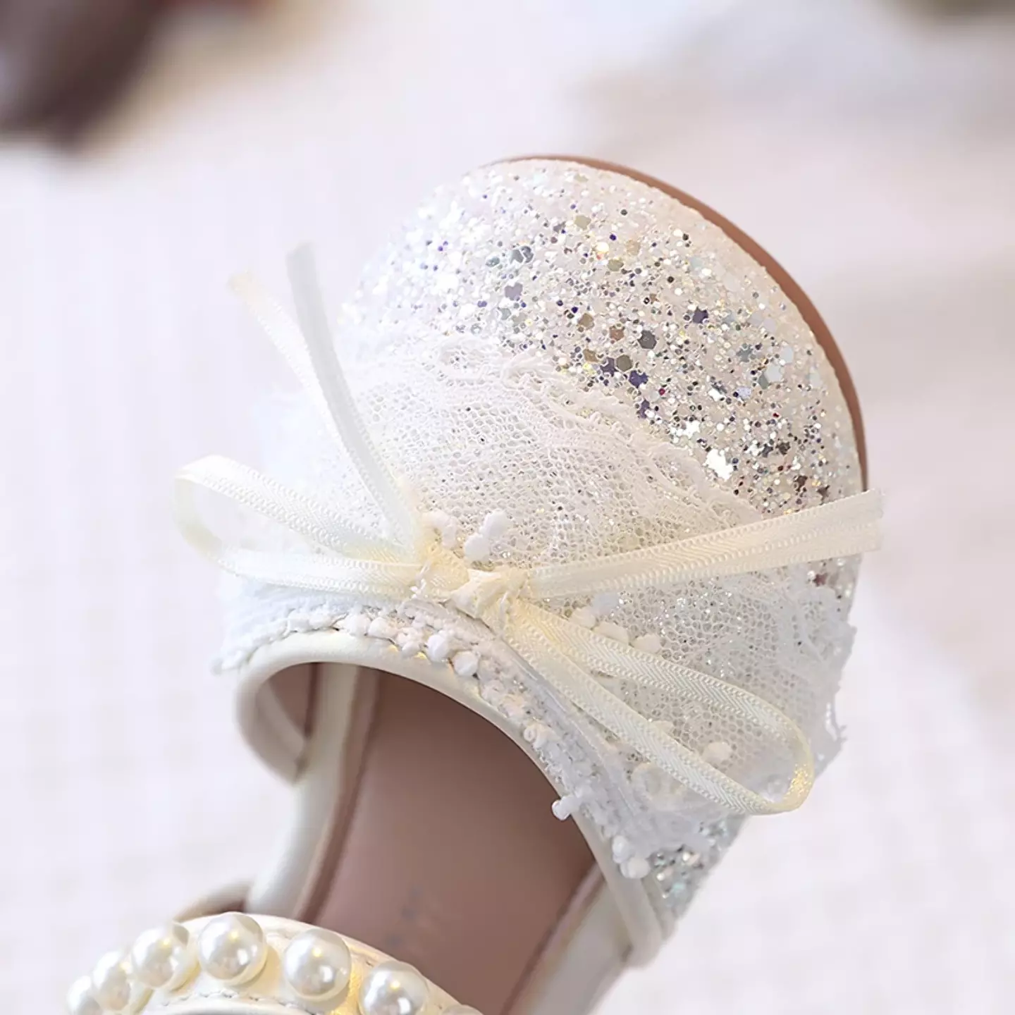 Young Girls & Girls Ivory Pearl Strap Glitter Toe Dress Shoes | Lucys 11821