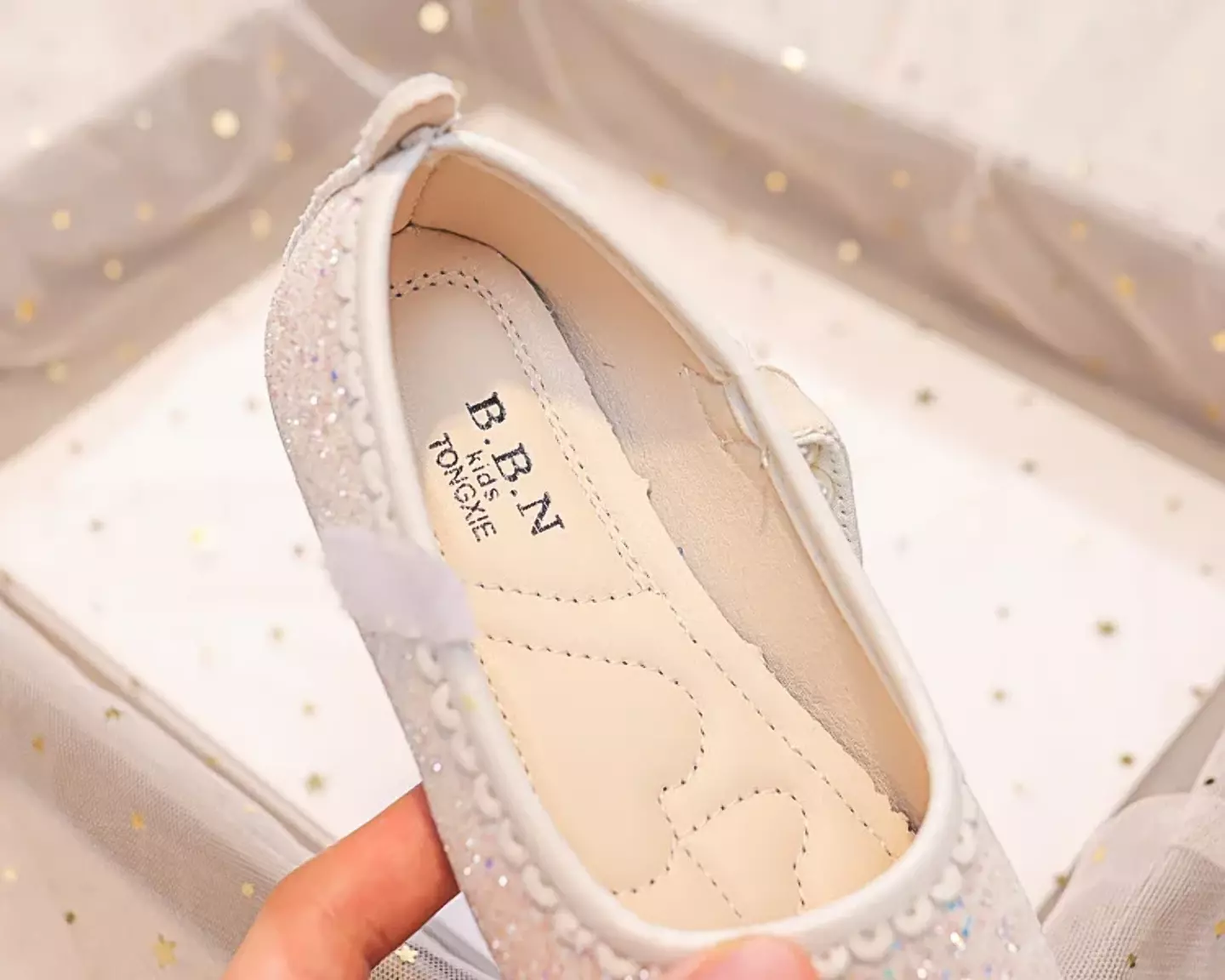 Young Girls & Girls Ivory Peaked Tab Cinch Bow Dress Shoes | Lucys 11826