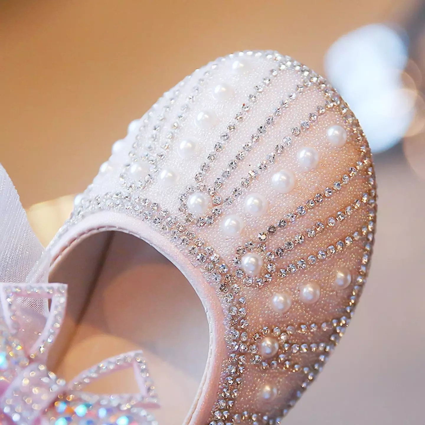 Young Girls & Girls Pink Pearl Fan Crystal Bow Dress Shoes | Lucys 11876