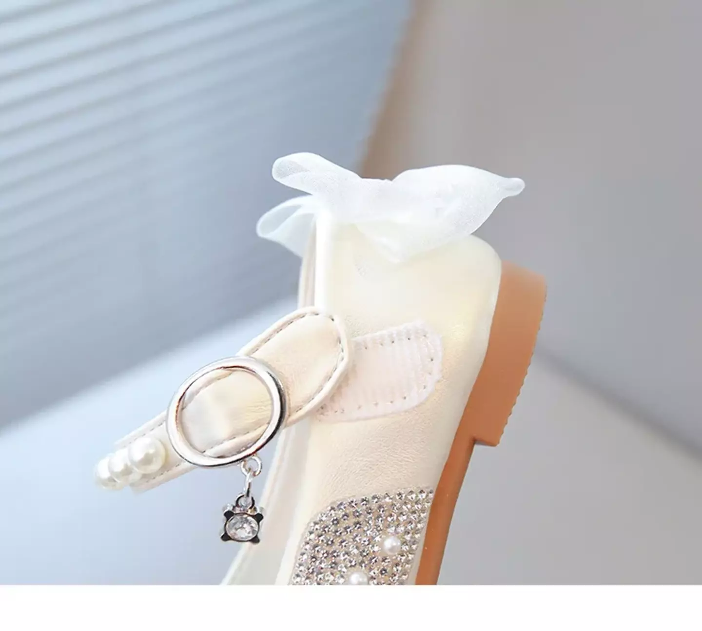 Baby, Toddler, Young Girls & Girls Ivory Pearl Scatter Bow Strap Dress Shoes | Lucys 11893