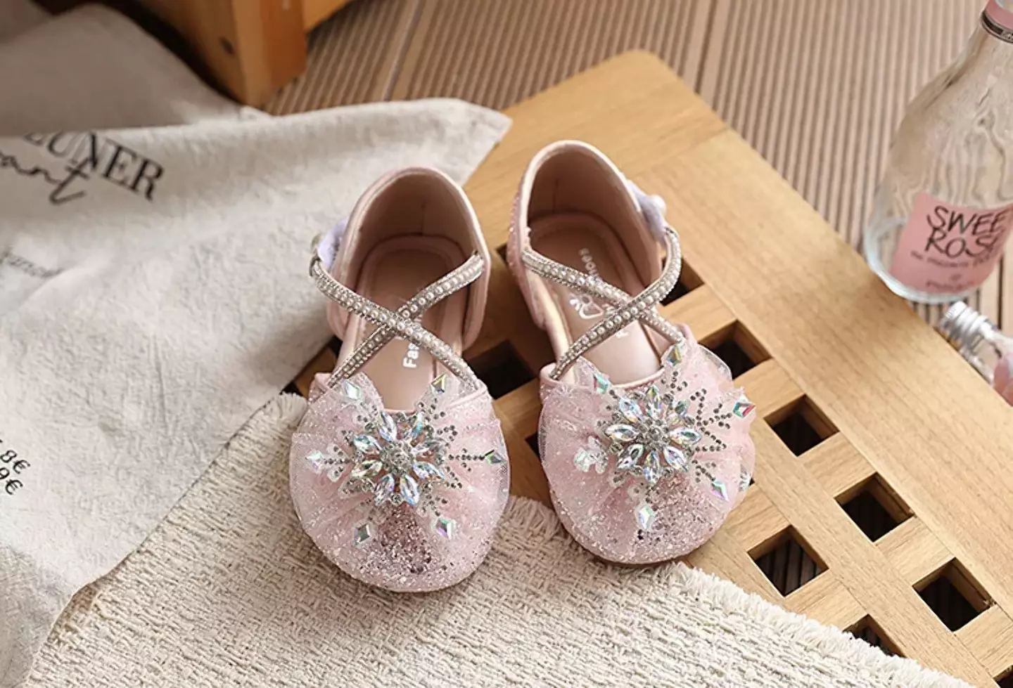 Young Girls & Girls Pink Starburst Tulle Criss Cross Strap Flats | Lucys 11936