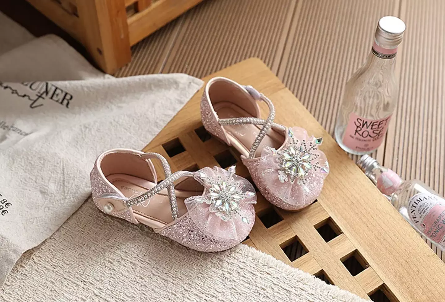 Young Girls & Girls Pink Starburst Tulle Criss Cross Strap Flats | Lucys 11936