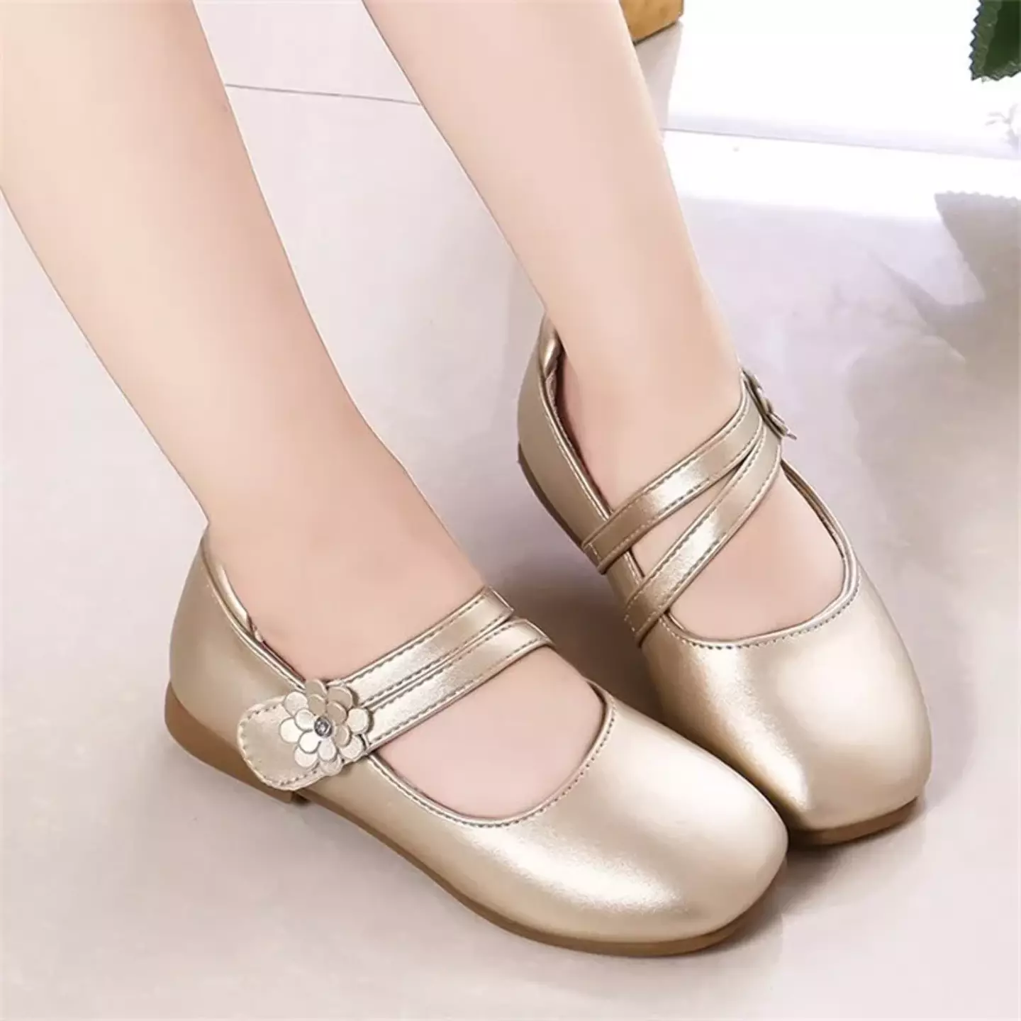 Young Girls & Girls Gold Double Band Flower Mary Jane Shoes | Lucys 12037