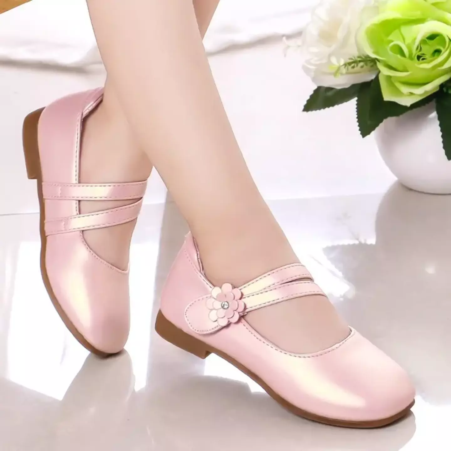 Young Girls & Girls Pink Double Band Flower Mary Jane Shoes | Lucys 12036