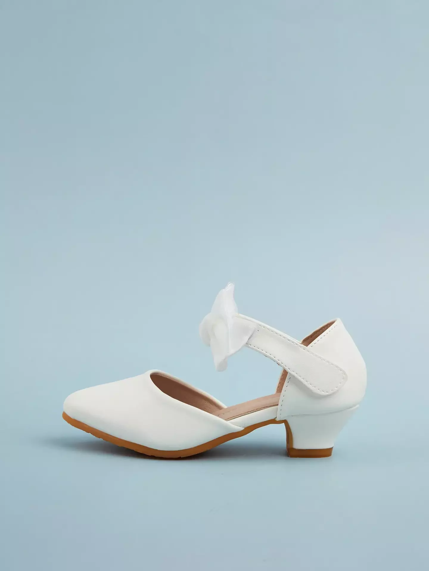 Young Girls & Girls White Layered Loop Bow Low Heel Dress Shoes | Lucys 12081