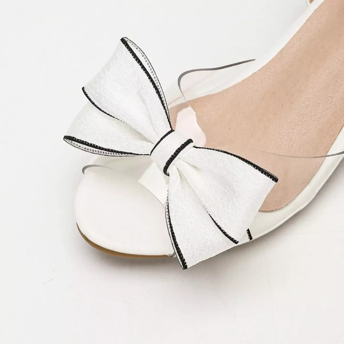 Young Girls & Girls White Black Outline Layered Bow Sandals | Lucys 12132