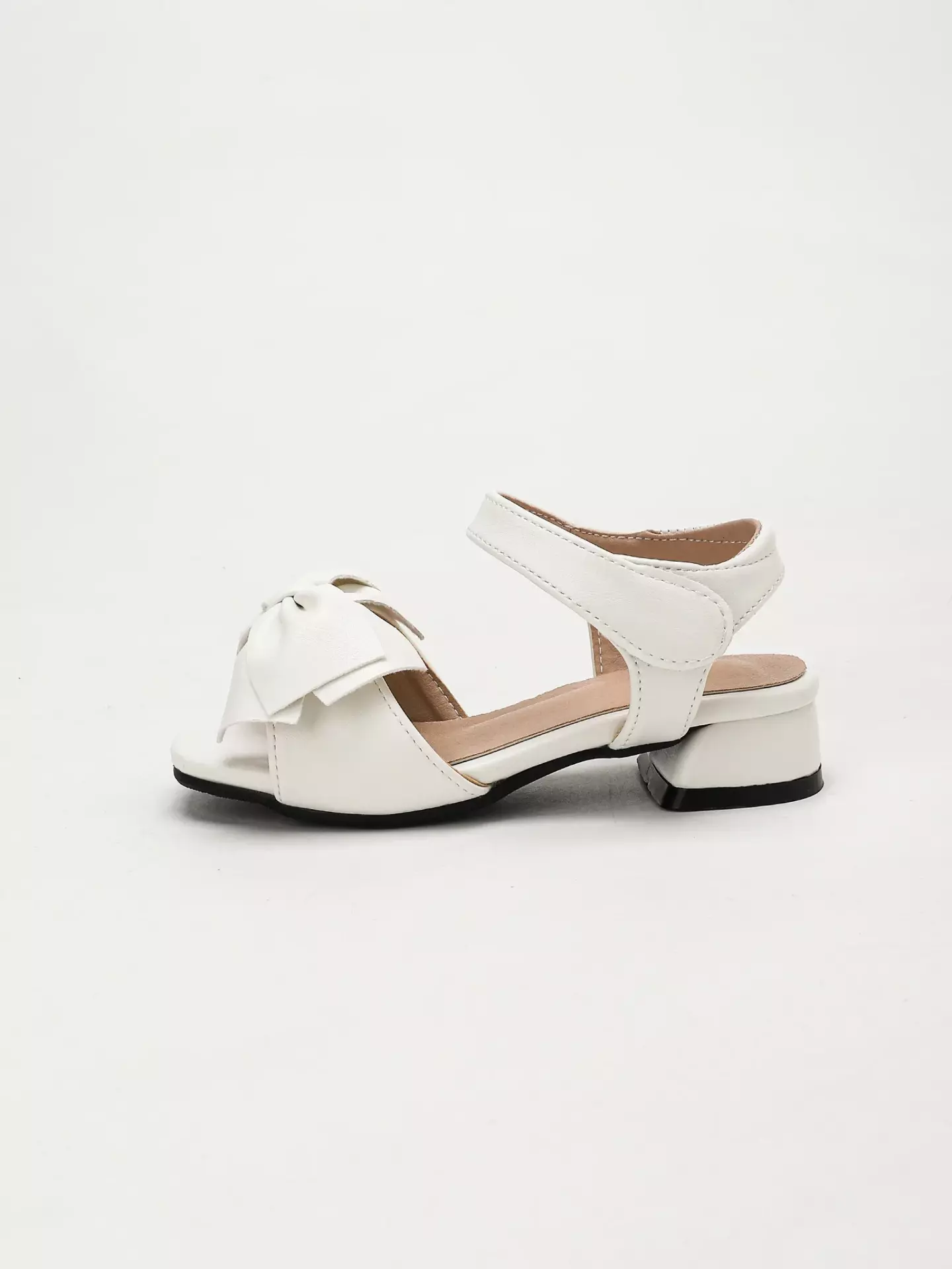 Young Girls & Girls White Gathered Bow Crossover Strap Sandals | Lucys 12136