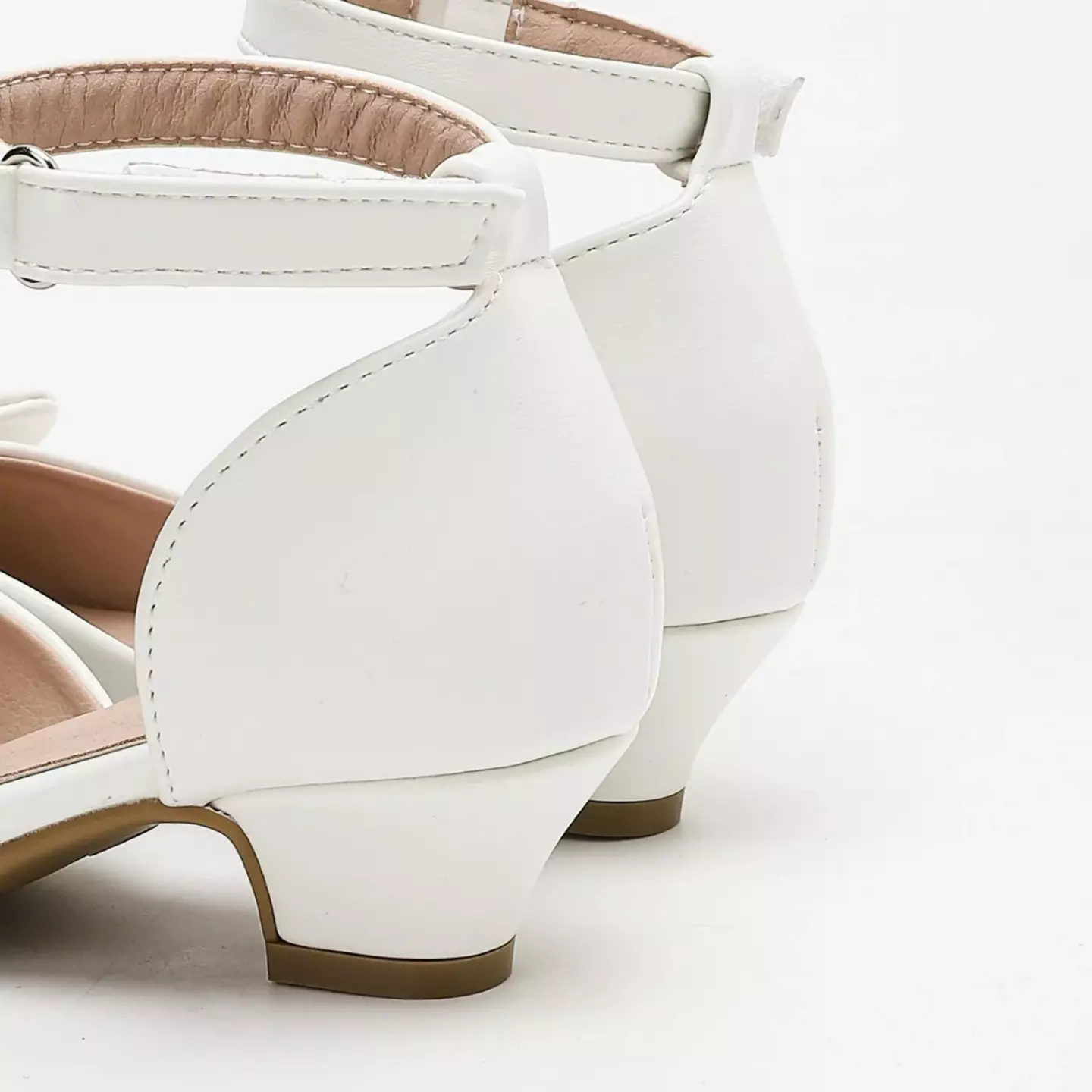 Young Girls & Girls White Fan Fold Bow Dress Shoes | Lucys 12220