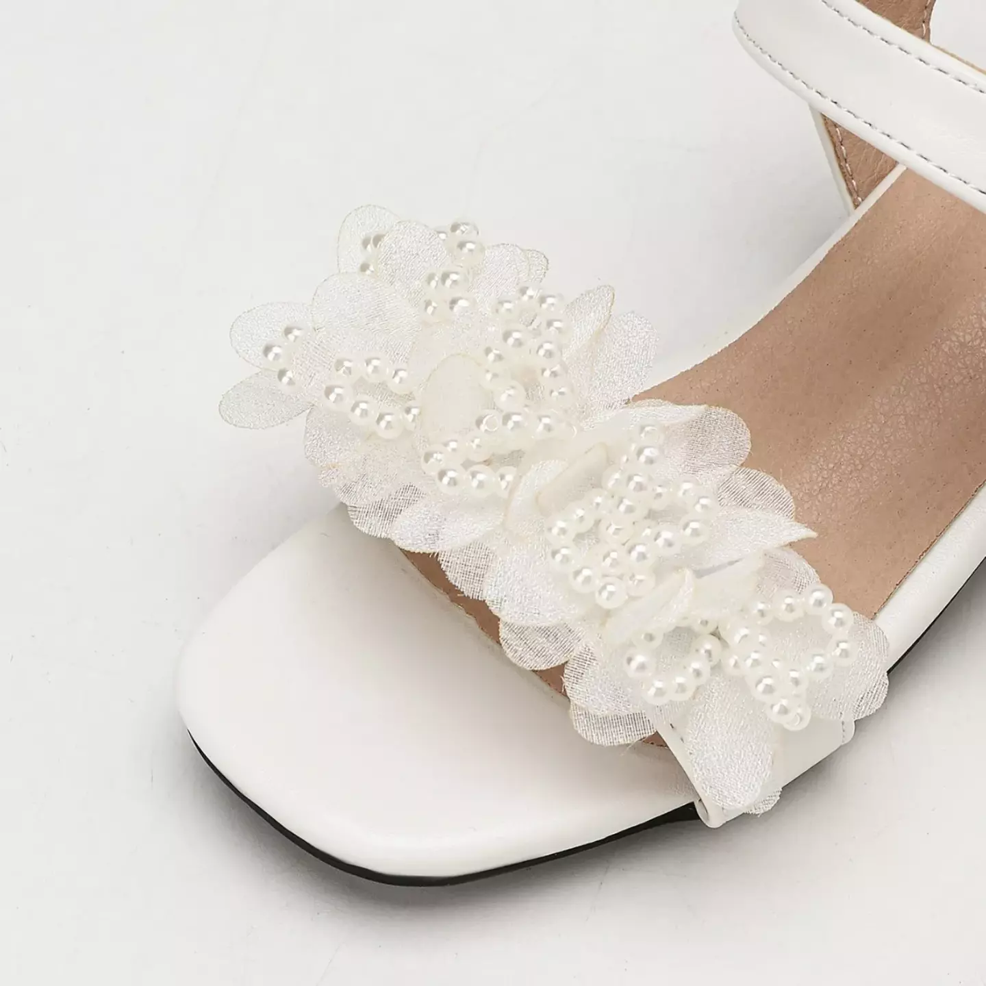 Young Girls & Girls White Open Weave Petal Sandals | Lucys 12228