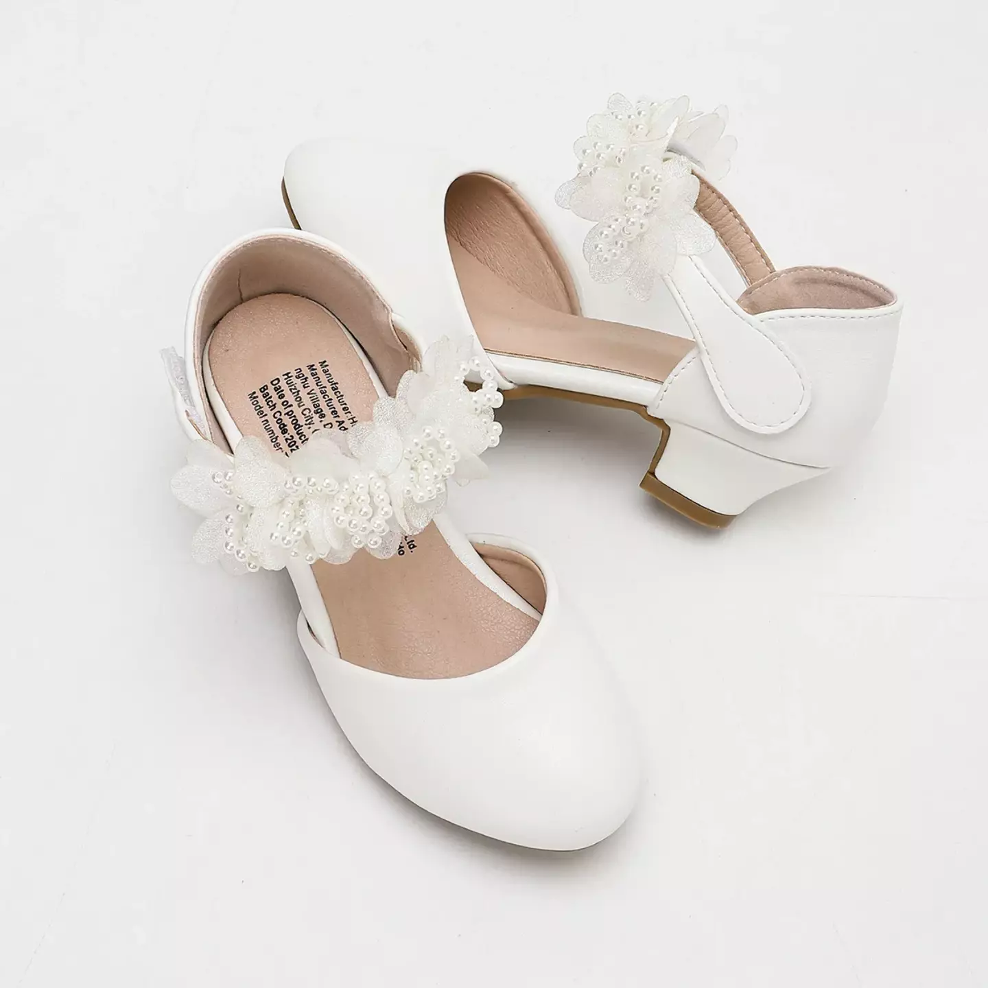 Young Girls & Girls White Flower Strap Curved Heel Dress Shoes | Lucys 12232