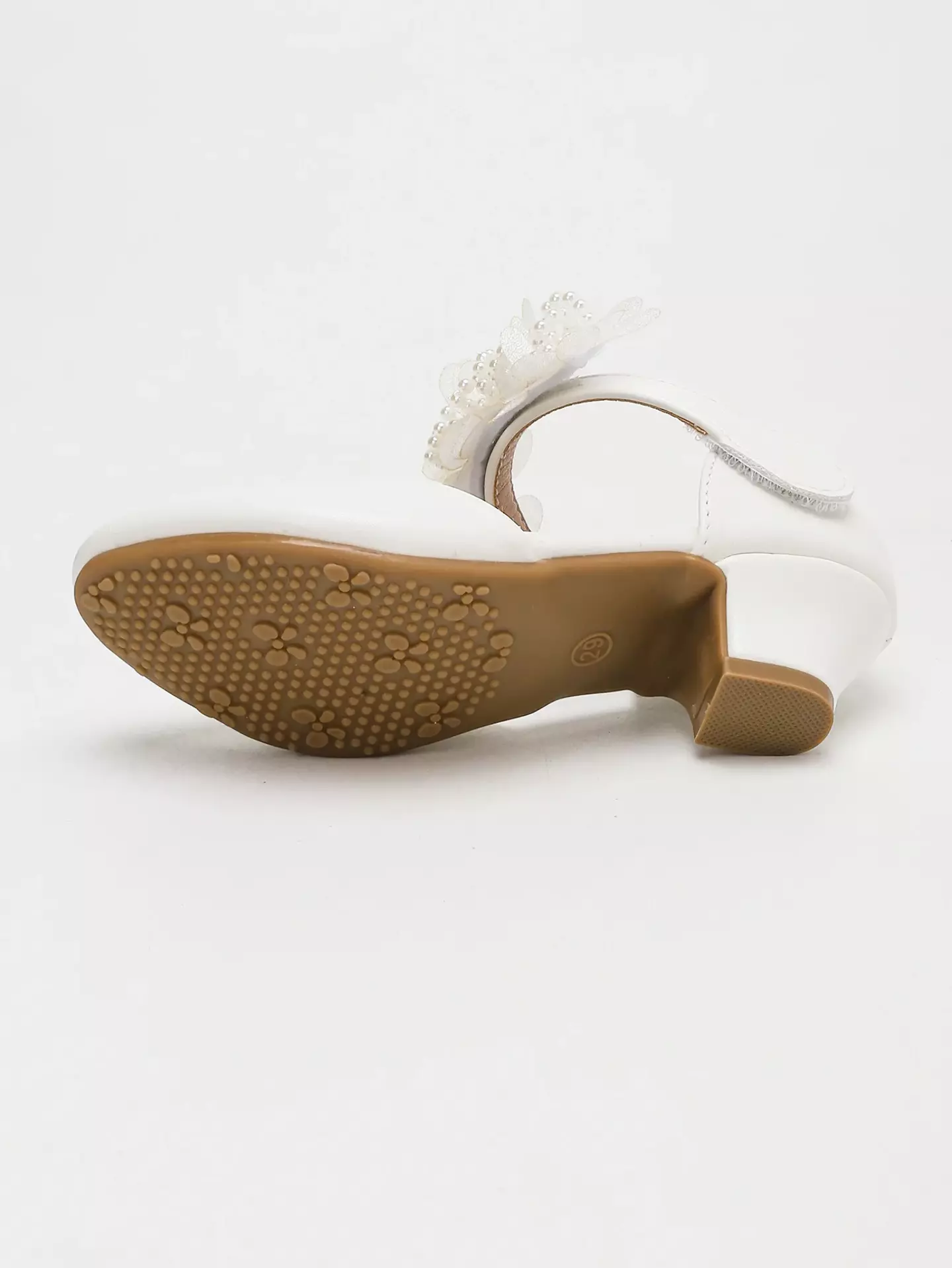 Young Girls & Girls White Flower Strap Curved Heel Dress Shoes | Lucys 12232