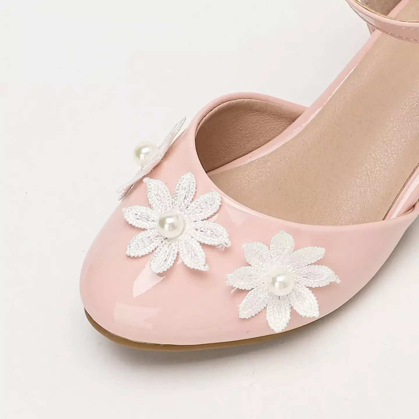 Young Girls & Girls Dusty Pink Pointed Petal Drop Charm Sandals | Lucys 12236