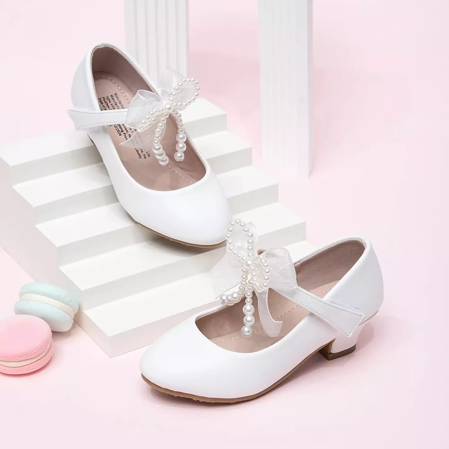 Young Girls & Girls White Graduated Pearl Strand Bow Dress Shoes | Lucys 12264