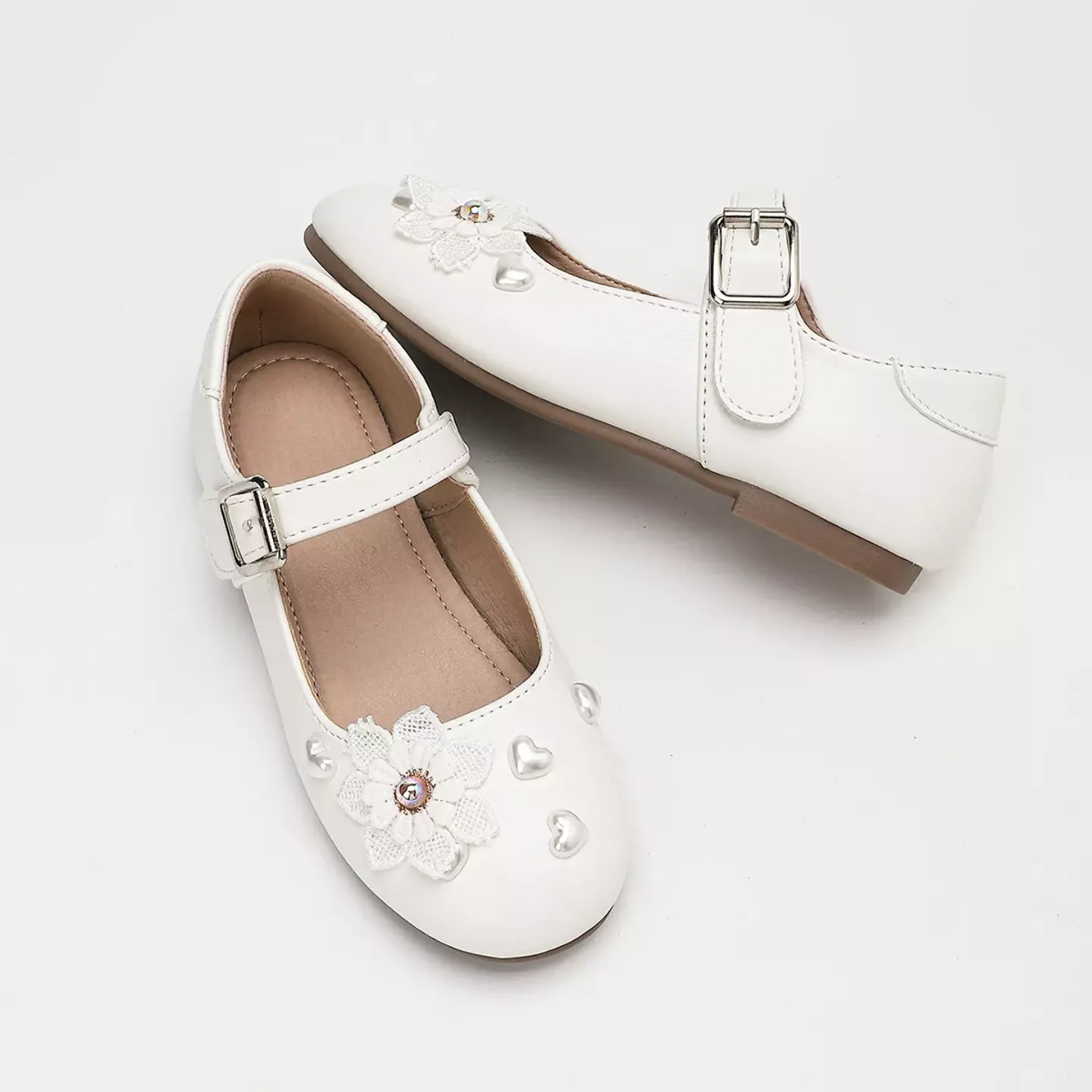 Young Girls & Girls White Heart Stud Open Petal Mary Jane Dress Shoes | Lucys 12268