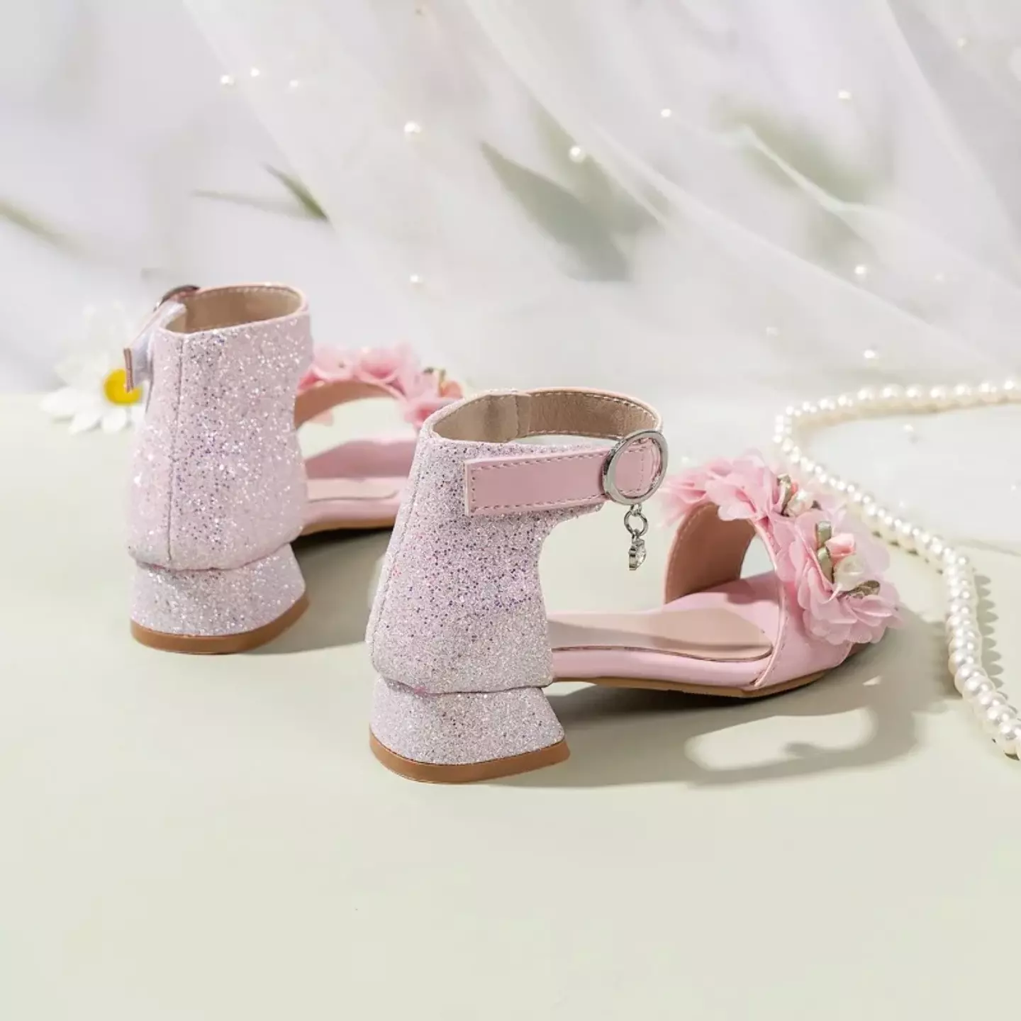 Young Girls & Girls Pink Rosebud Flower Cluster Sandals | Lucys 12304