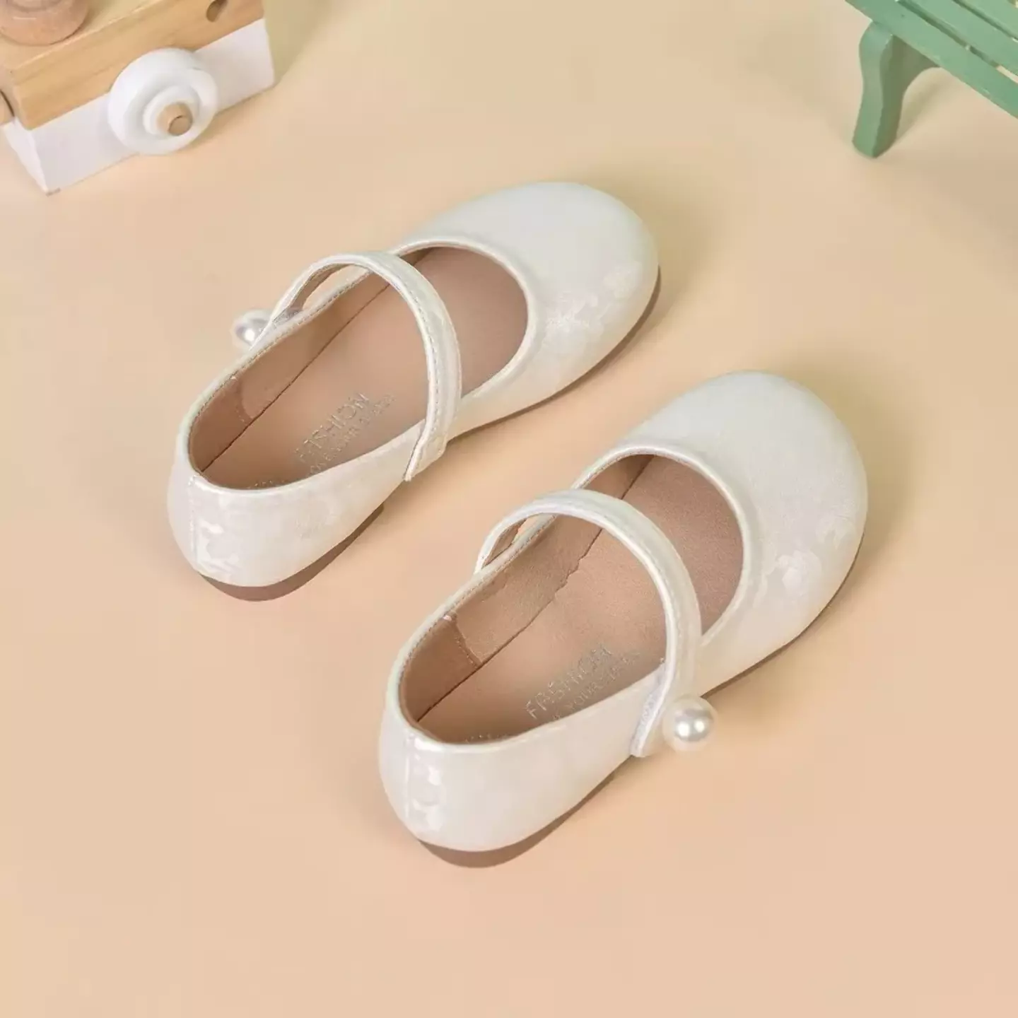 Young Girls & Girls Ivory Tonal Floral Pearl Tab Flats | Lucys 12316