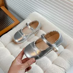 Young Girls & Girls Silver Stitched Toe Panel Pearl Strap Flats | Lucys 12357