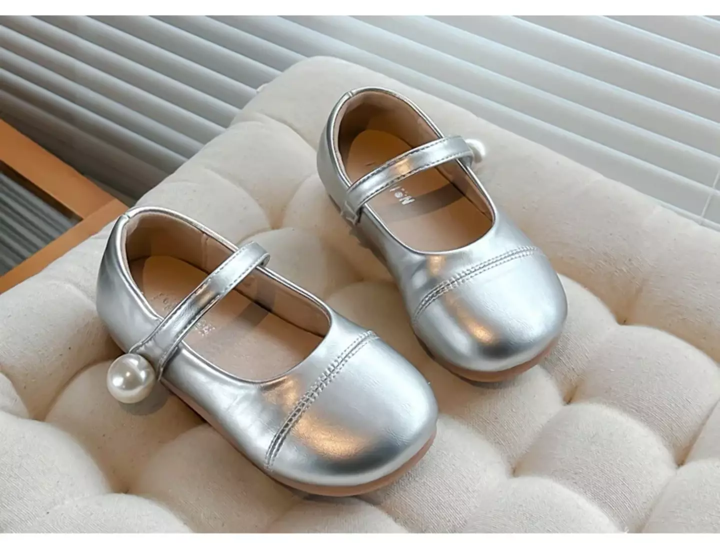 Young Girls & Girls Silver Stitched Toe Panel Pearl Strap Flats | Lucys 12357
