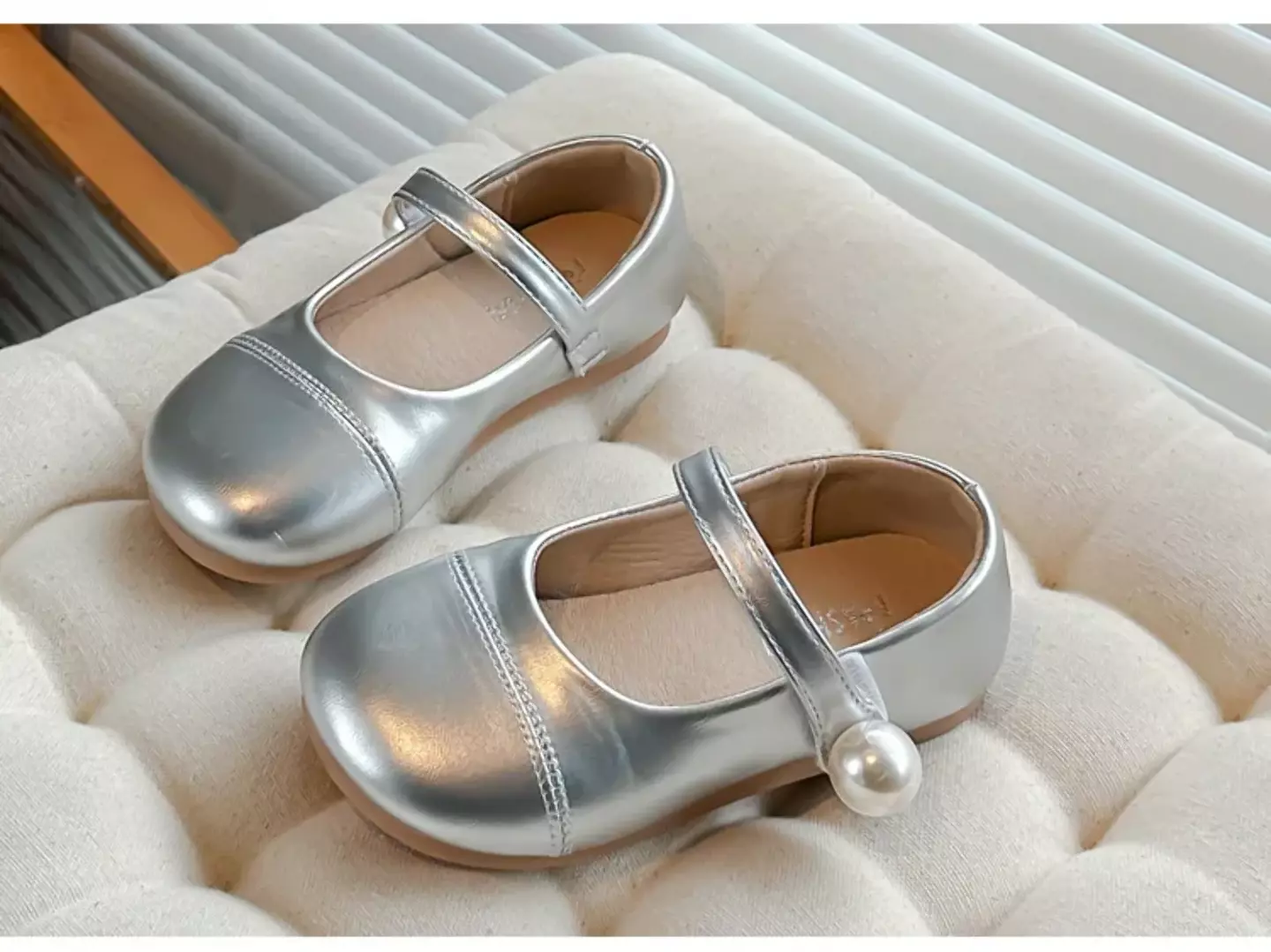 Young Girls & Girls Silver Stitched Toe Panel Pearl Strap Flats | Lucys 12357