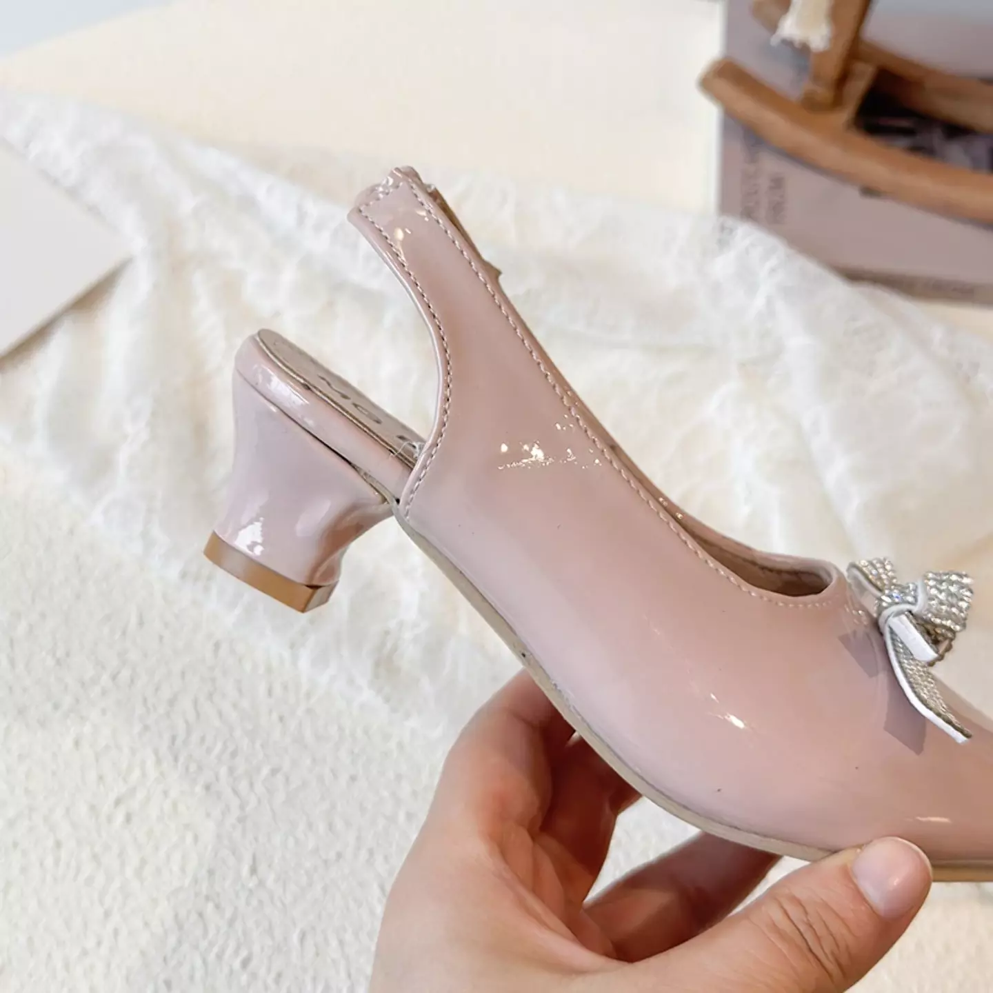Young Girls & Girls Pink Interlinked Oval Bow Slingback Dress Shoes | Lucys 12436