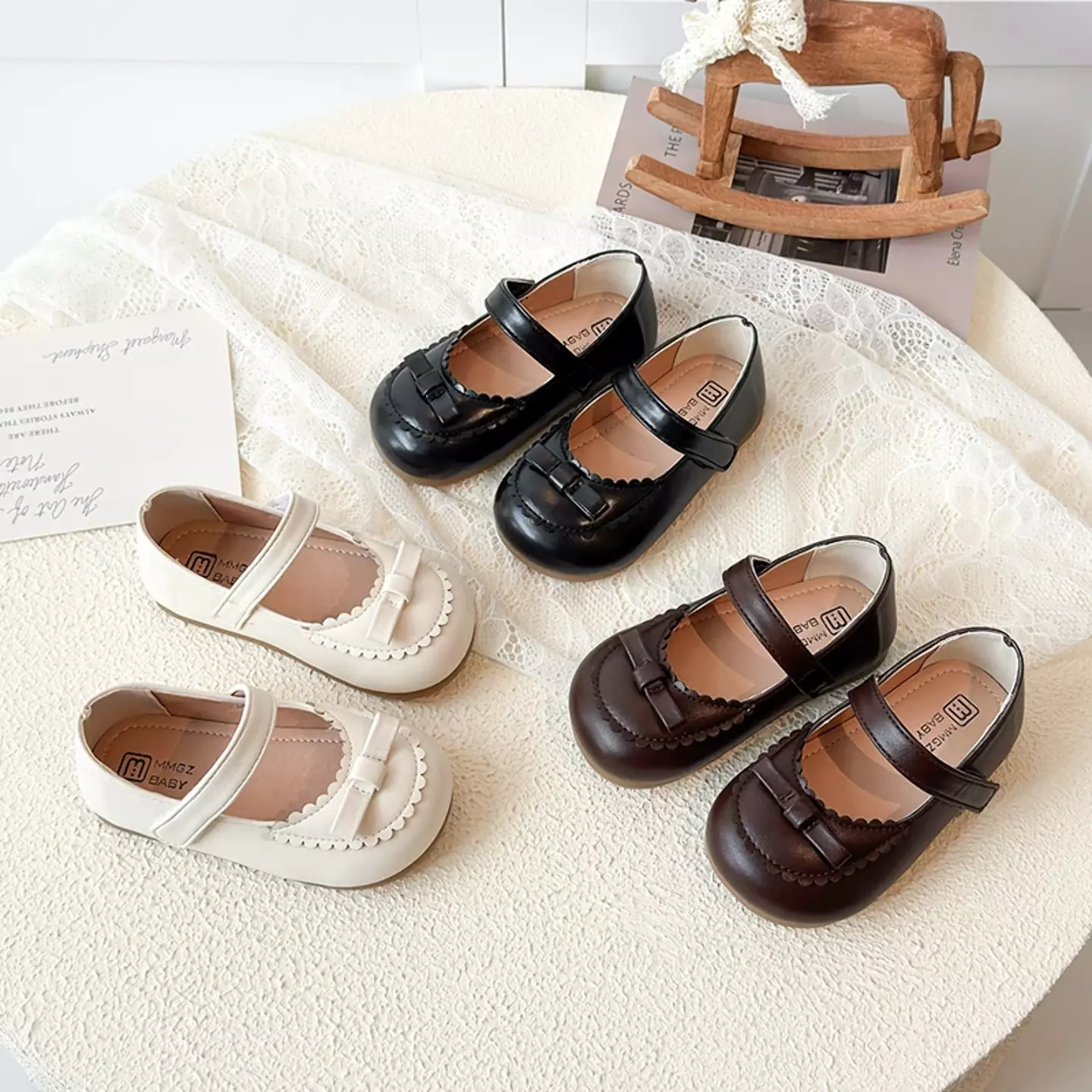 Baby, Toddler & Young Girls Black Scallop Rim Mini Bow Mary Jane Shoes | Lucys 12494