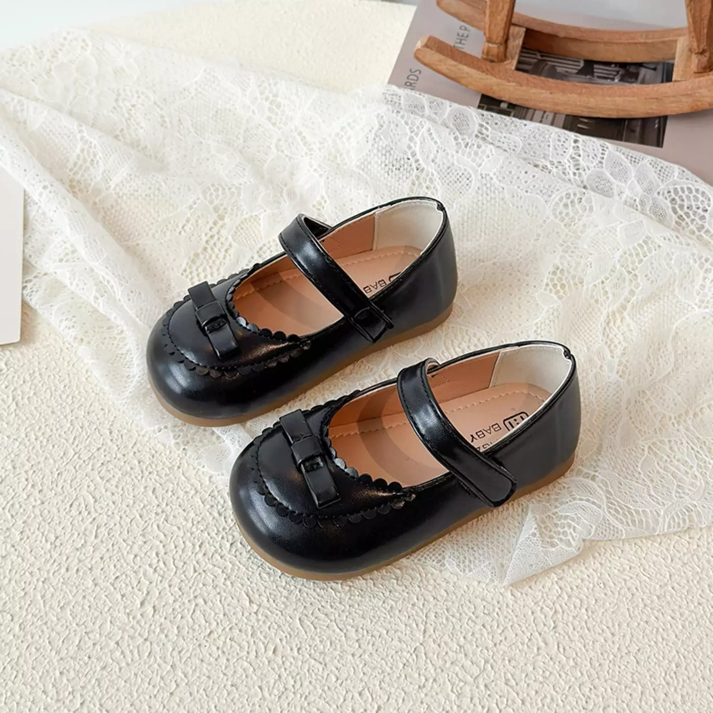 Baby, Toddler & Young Girls Black Scallop Rim Mini Bow Mary Jane Shoes | Lucys 12494
