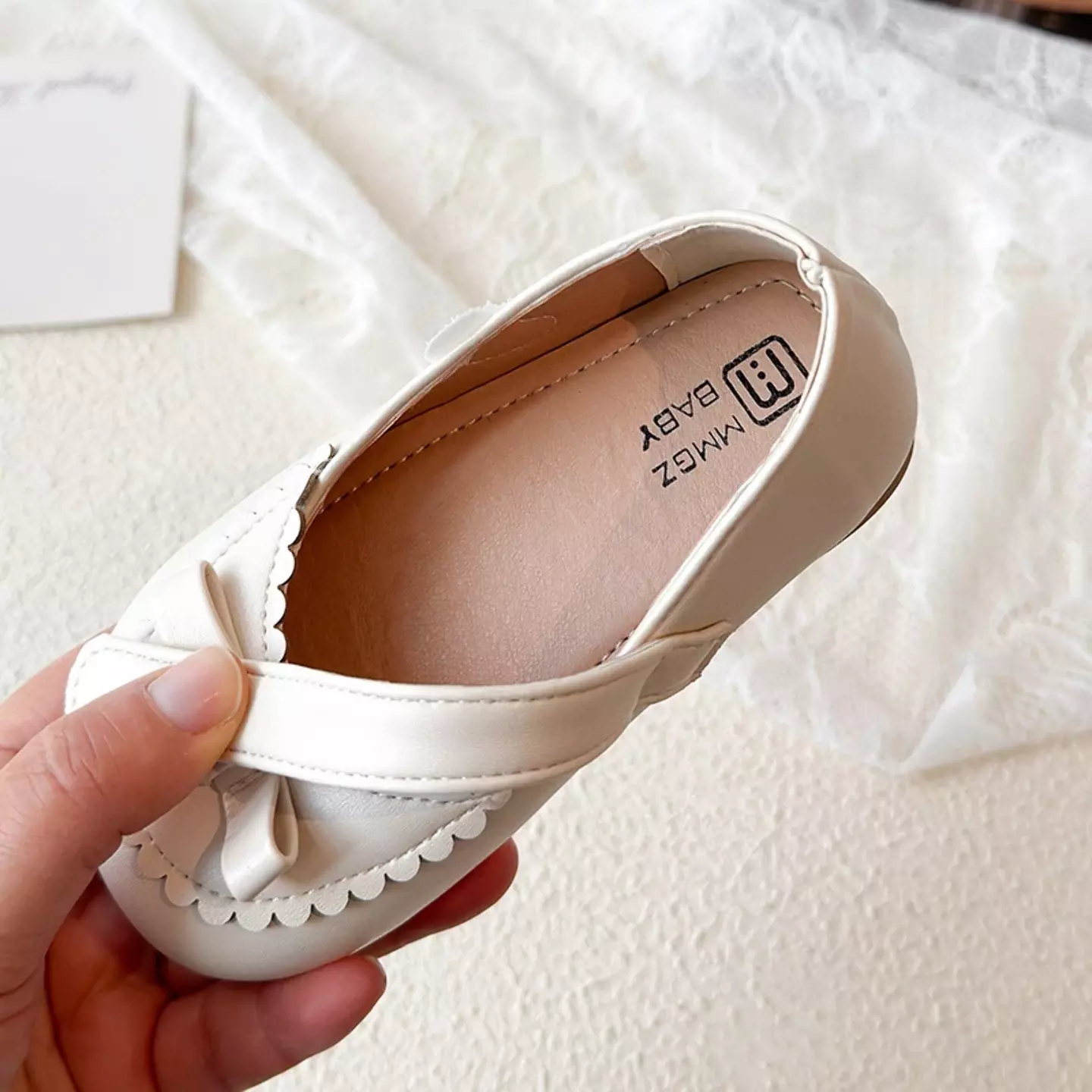 Baby, Toddler & Young Girls Ivory Scallop Rim Mini Bow Mary Jane Shoes | Lucys 12493